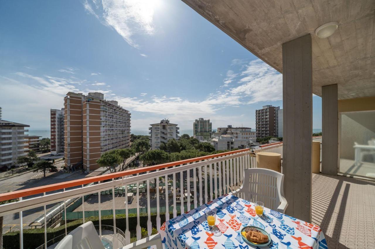 Apartamento Residenza Puerto Do Sol Lignano Sabbiadoro Exterior foto