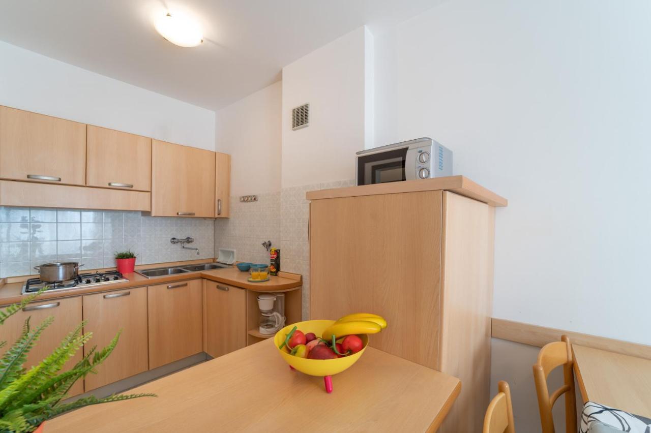 Apartamento Residenza Puerto Do Sol Lignano Sabbiadoro Exterior foto