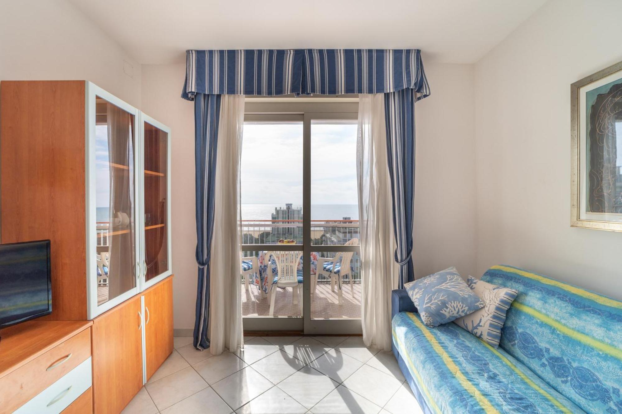 Apartamento Residenza Puerto Do Sol Lignano Sabbiadoro Exterior foto